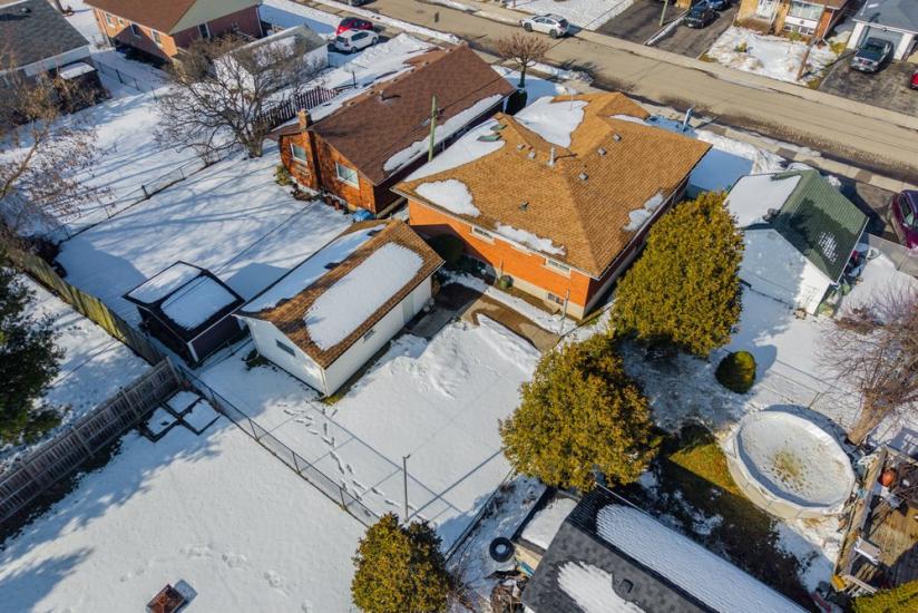 Property listing for 624 Seventh Ave., Hamilton, ON