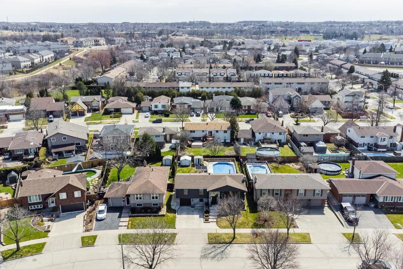 Property listing for 20 Ackland St., Hamilton, ON