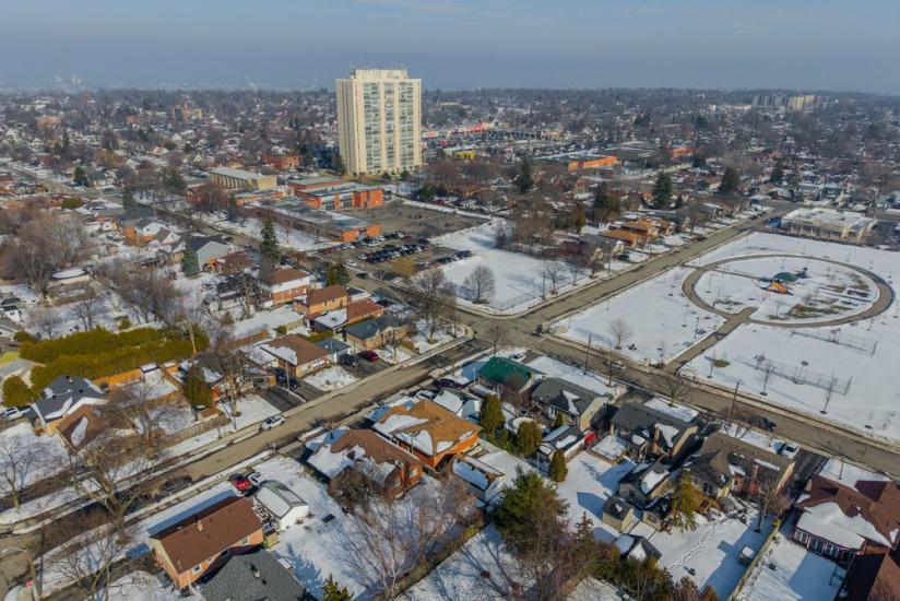 Property listing for 624 Seventh Ave., Hamilton, ON