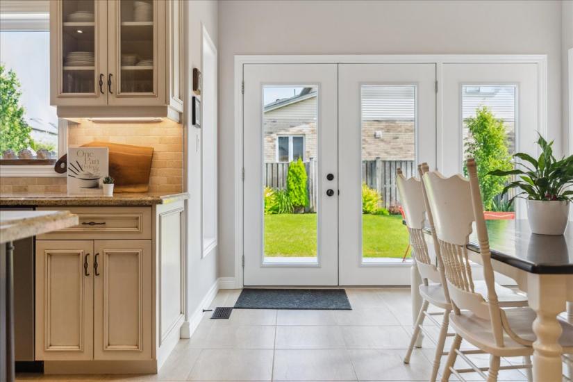 Property listing for 60 Pumpkin Pass, Binbrook, ON