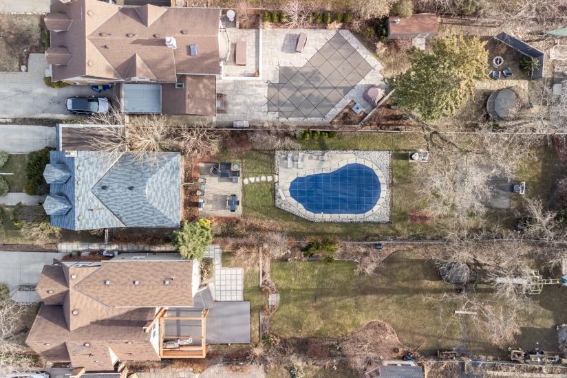 Property listing for 85 Hyde Park Ave, Hamilton, ON