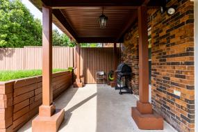 Property listing for 42 Beston Dr., Hamilton, Ontario