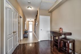 Property listing for 39 Forest Valley Cres., Dundas, ON