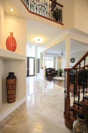 Property listing for 3 Pickard Ave., Ancaster, ON