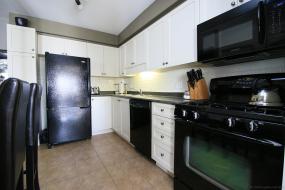 Property listing for #27-1771 Upper Wentworth St., Hamilton, ON