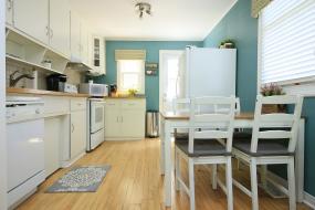 Property listing for 100 Mercer St., Dundas, ON