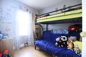 Property listing for 33 Strathearne Ave., Hamilton, ON
