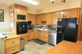 Property listing for 128 York Rd., Dundas, ON