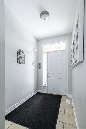 Property listing for 4346 Lindsey Cres., Beamsville, ON