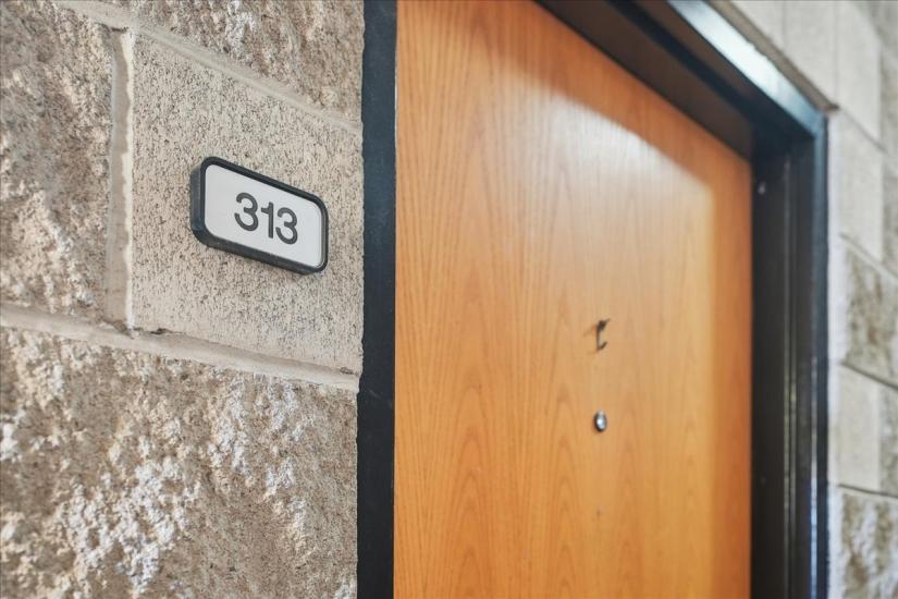 Property listing for #313-50 Main St., Dundas, ON