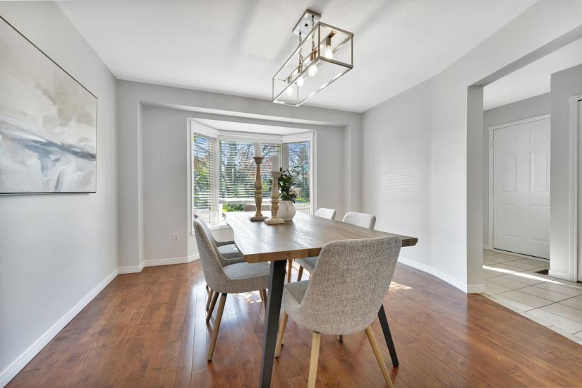 Property listing for 60 Kitty Murray Lane, Ancaster, ON