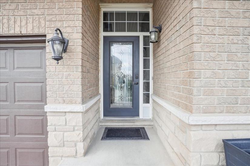 Property listing for 7 Bocelli Cres., Hannon, ON