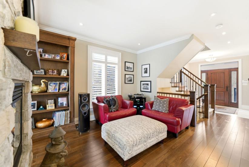 Property listing for 67 Alma St., Dundas, ON