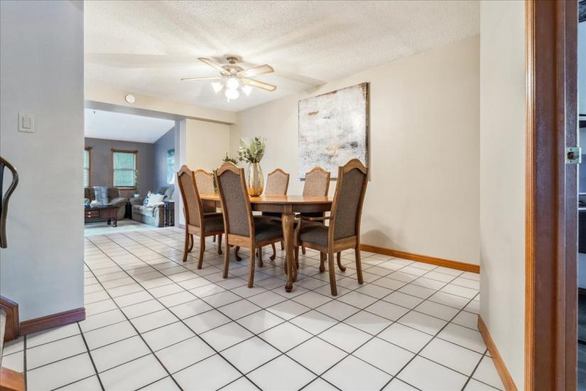 Property listing for 110 Glenashton Dr., Stoney Creek, ON