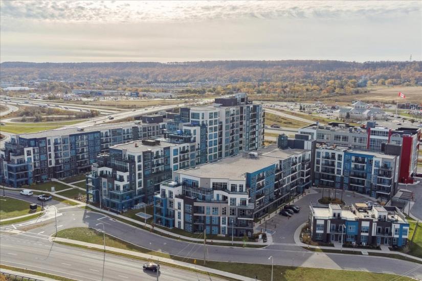 Property listing for #149-16 Concord Place, Grimsby, ON