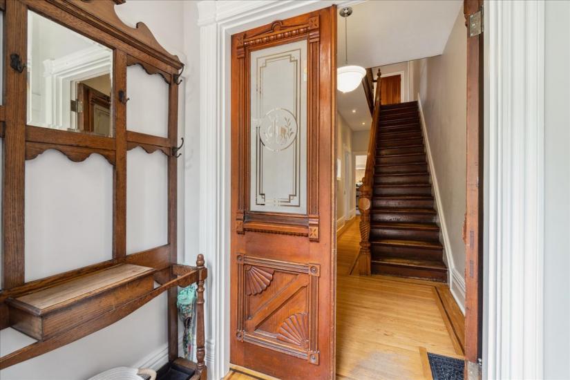 Property listing for 179 Hess St. S., Hamilton, ON