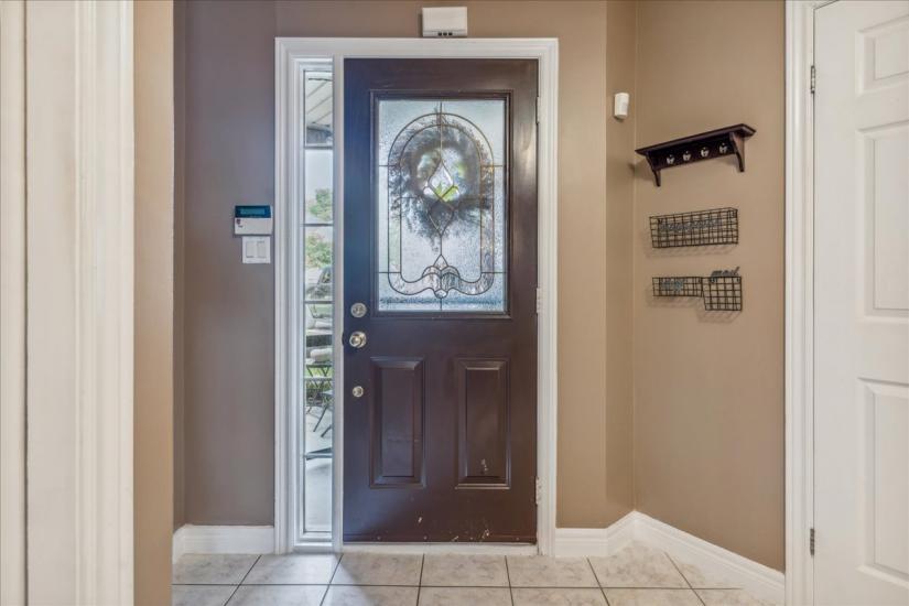 Property listing for 75 Claudette Gate, Hamilton, ON