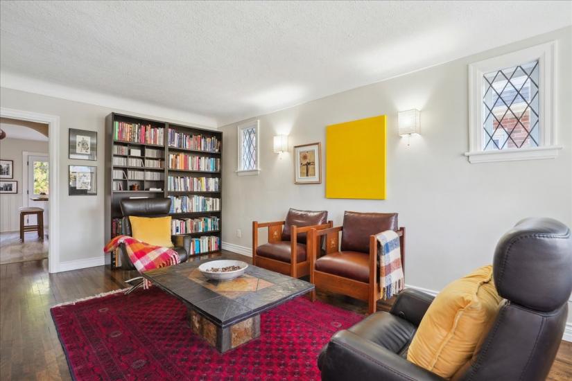 Property listing for 56 Uplands Ave., Hamilton, ON