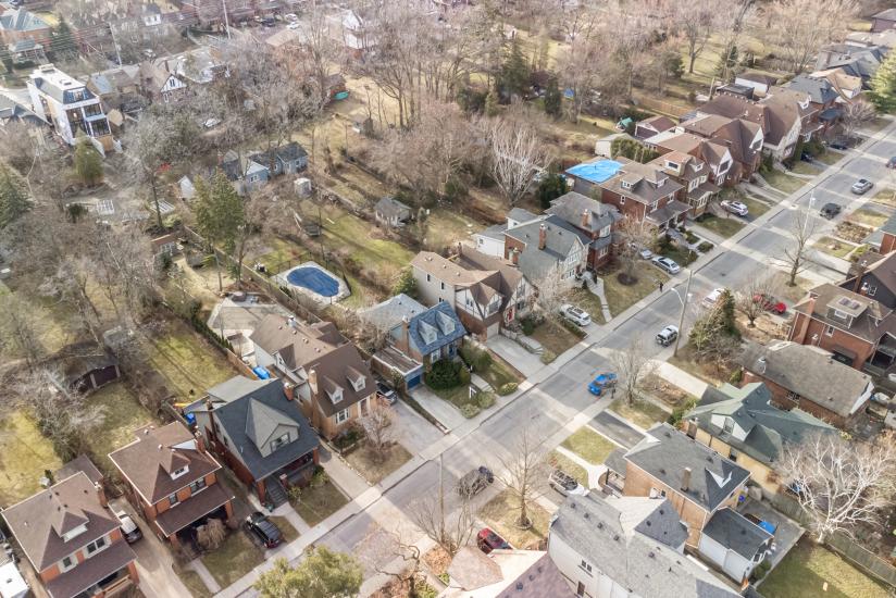 Property listing for 85 Hyde Park Ave, Hamilton, ON