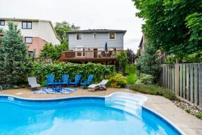 Property listing for 145 Lavender Dr., Ancaster, ON
