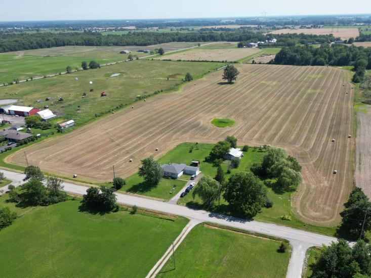 Property listing for 958 Highland Rd. E., Stoney Creek, ON