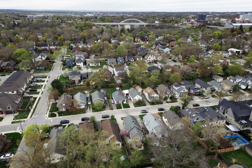 Property listing for 105 Highland Ave., St. Catharines, ON