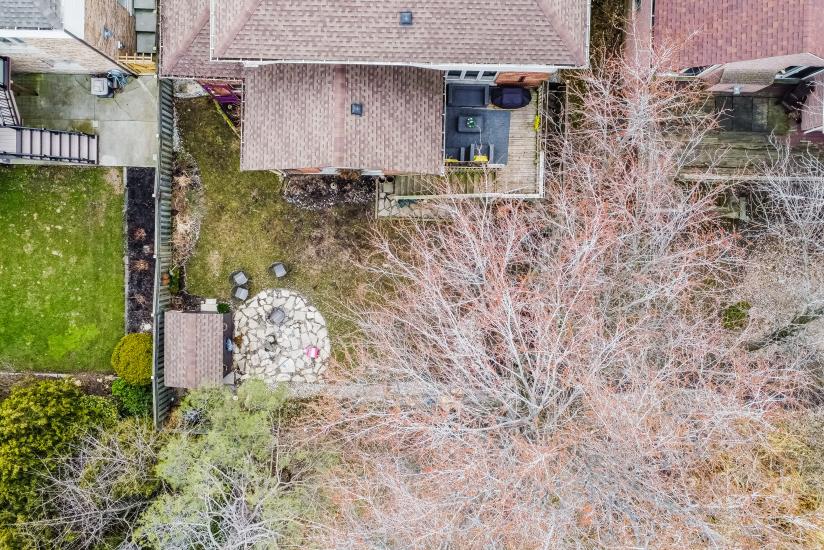 Property listing for 154 Hepburn Cres., Hamilton, ON