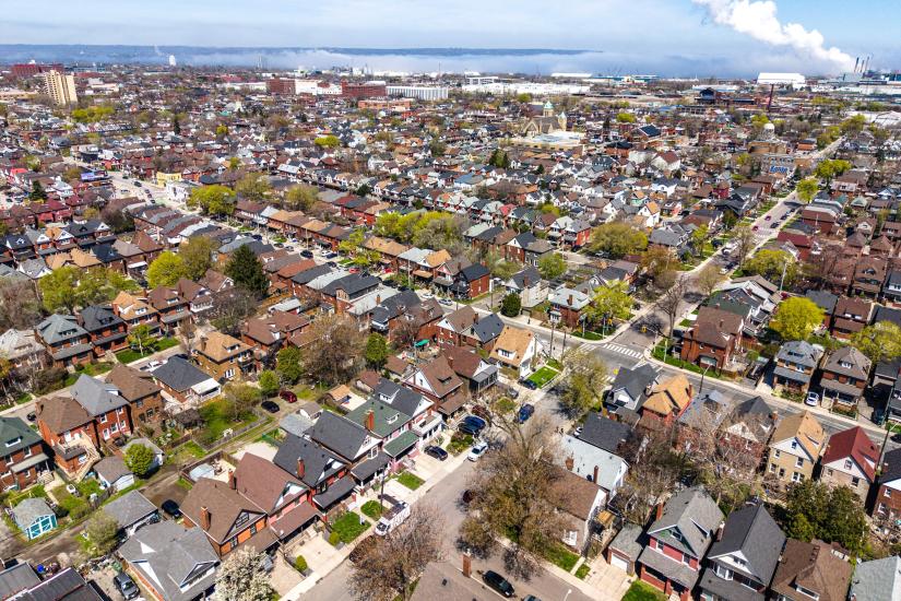 Property listing for 11 Barnesdale Ave. N., Hamilton, ON