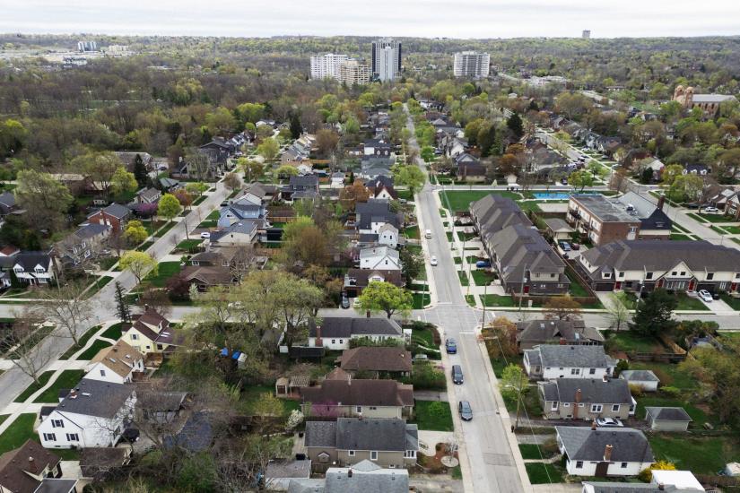 Property listing for 105 Highland Ave., St. Catharines, ON