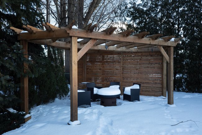 Property listing for 35 Shalfleet Blvd., Brantford, ON