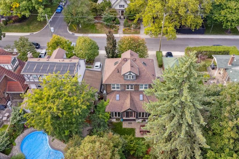 Property listing for 160 Dalewood Cres., Hamilton, ON