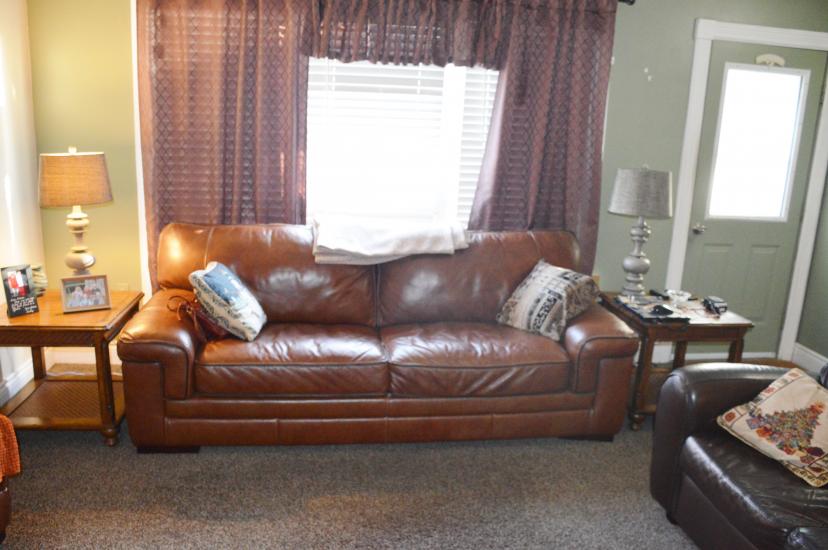 Property listing for 108 Mountain Ave. N., Stoney Creek, ON