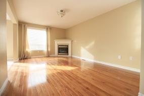 Property listing for 32 Woodbank St., Stoney Creek, ON