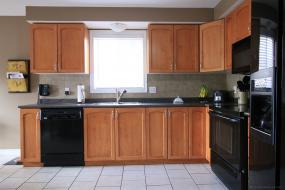 Property listing for 151 Rosebury Way, Hamilton, ON