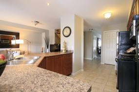Property listing for 85 Meadow Wood Cres., Stoney Creek, ON