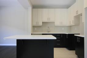 Property listing for 103 Columbus Gate, Hamilton, ON