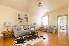 Property listing for 14 Peel St., Hamilton, ON