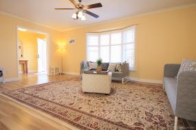 Property listing for 9 Barbara St., Smithville, Ontario