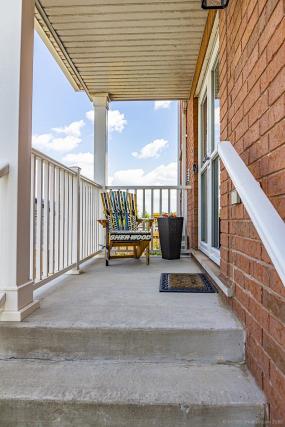 Property listing for #4-7 Sirente Dr., Hamilton, ON