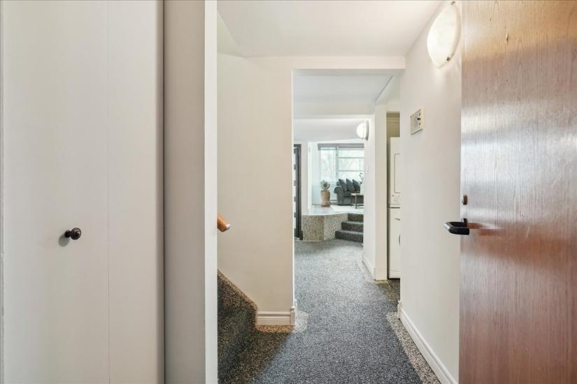 Property listing for #313-50 Main St., Dundas, ON