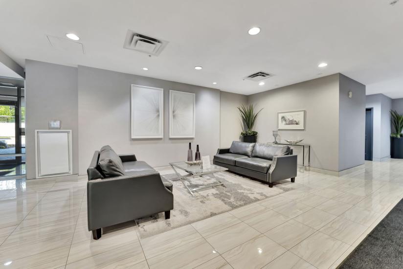 Property listing for #809-81 Robinson St., Hamilton, ON