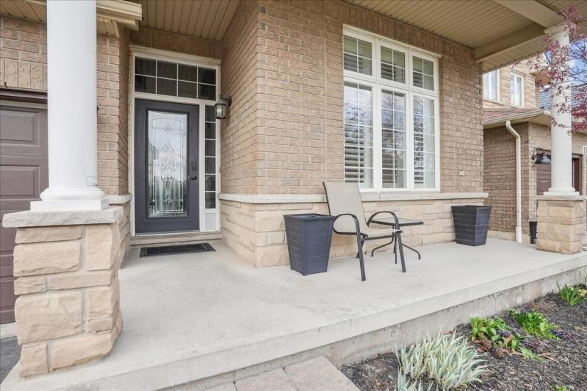 Property listing for 7 Bocelli Cres., Hannon, ON
