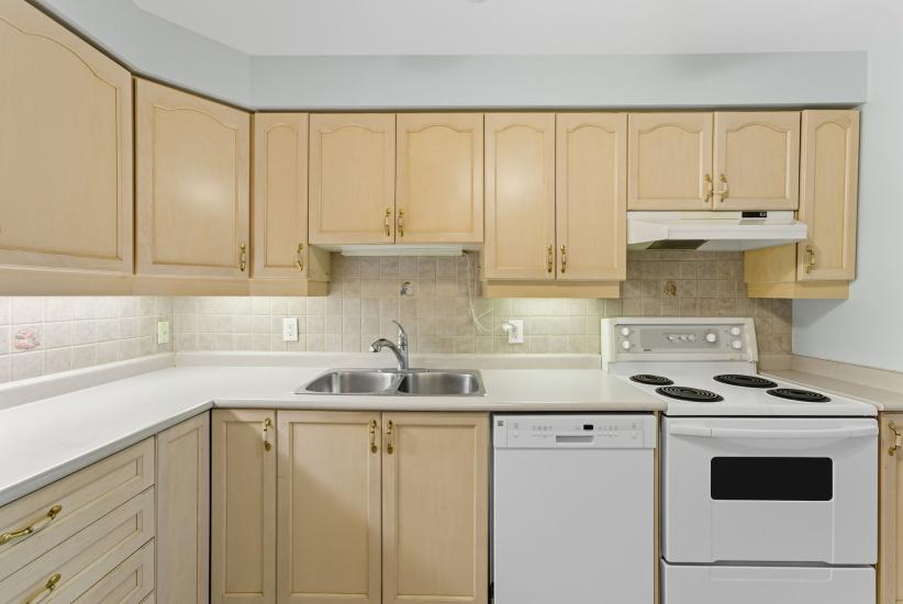 Property listing for #306-5 Ogilvie St., Dundas, ON