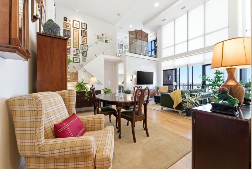 Property listing for #PH4-112 King St. E., Hamilton, ON