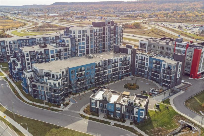 Property listing for #149-16 Concord Place, Grimsby, ON