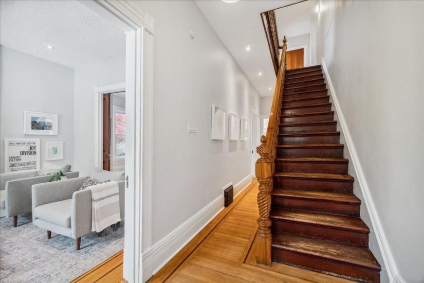 Property listing for 179 Hess St. S., Hamilton, ON
