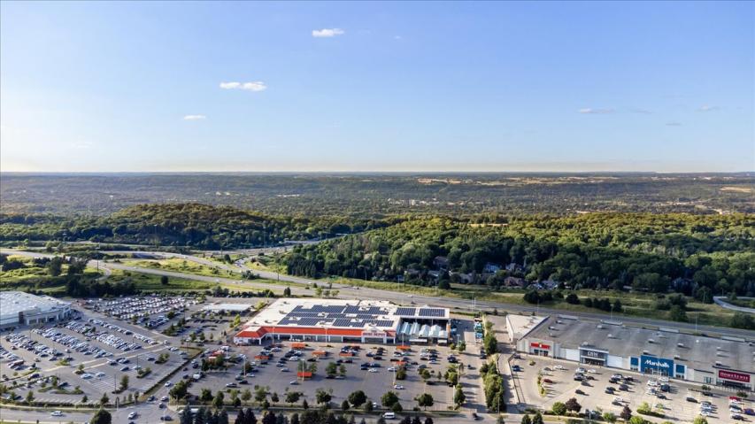 Property listing for #208-990 Golf Links Rd., Ancaster, ON