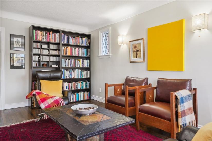 Property listing for 56 Uplands Ave., Hamilton, ON