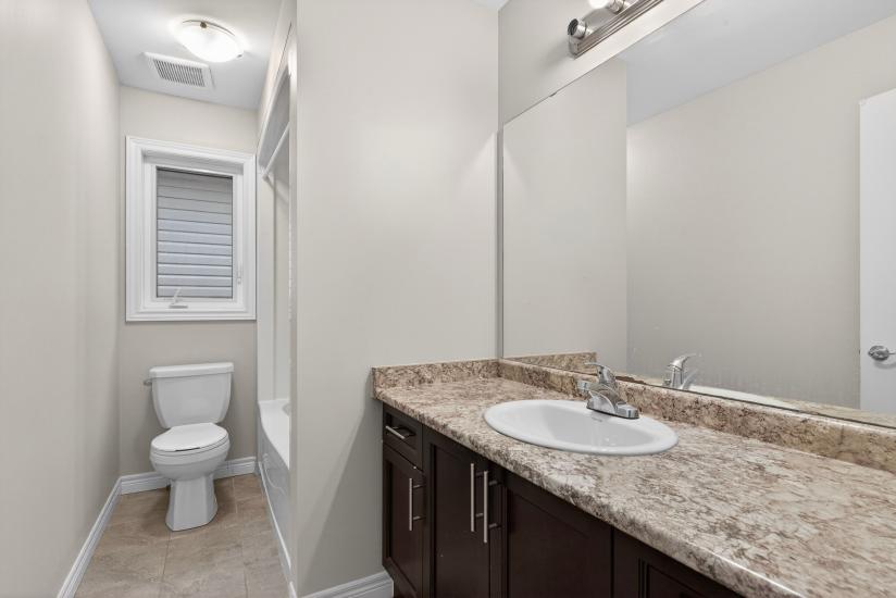 Property listing for 79 Dolomiti Crt., Stoney Creek, ON