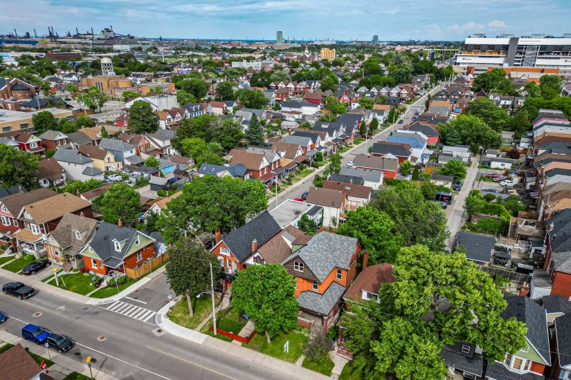 Property listing for 86 Sherman Ave. N., Hamilton, ON